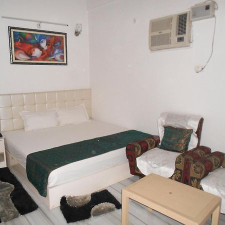 Ds Residency Varanasi-Prime Location-Parking Luaran gambar