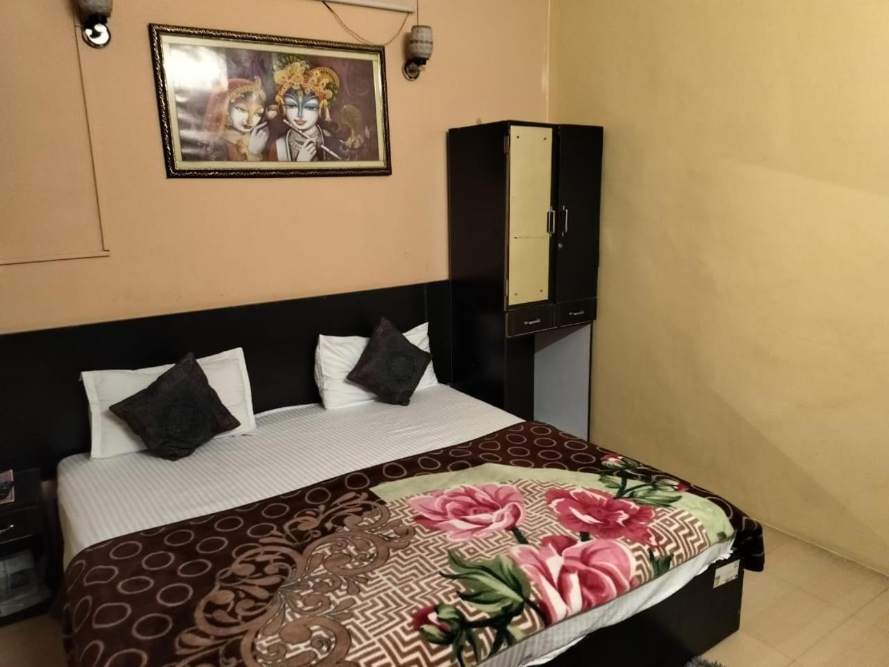 Ds Residency Varanasi-Prime Location-Parking Luaran gambar